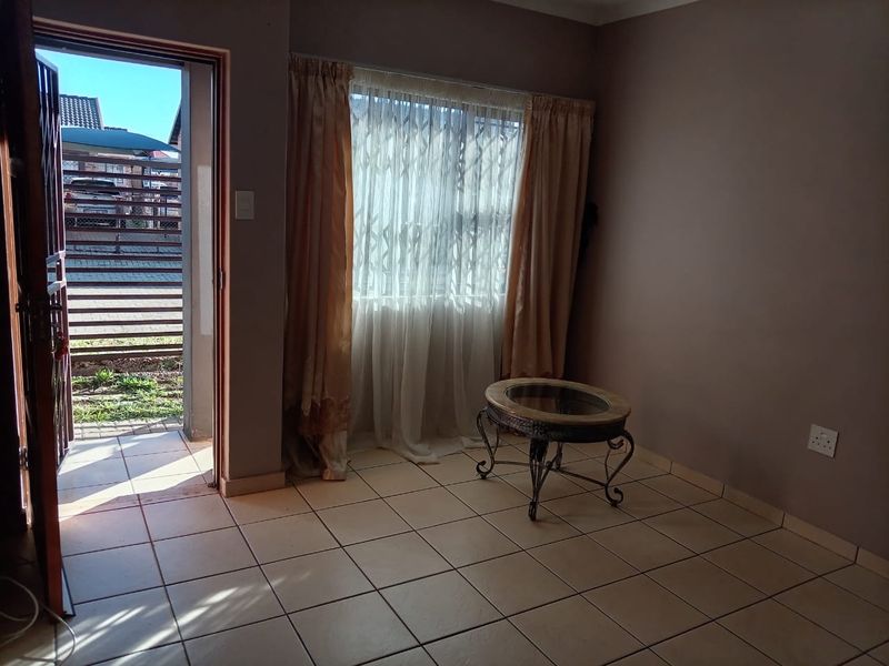 Freehold Rental Monthly In Potchefstroom - Photo 3