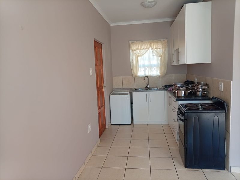 Freehold Rental Monthly In Potchefstroom - Photo 2
