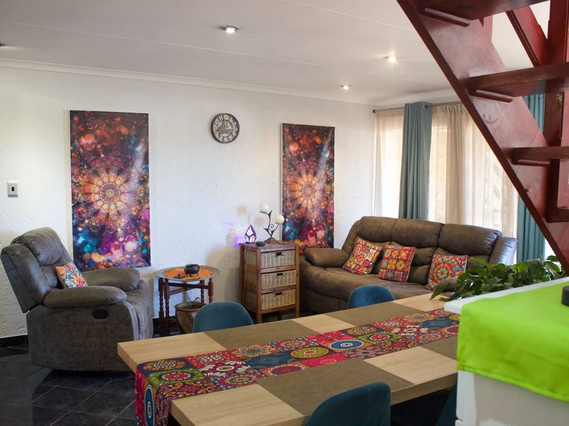 Beautiful 3 bedroom townhouse in Glen Marais - Photo 4