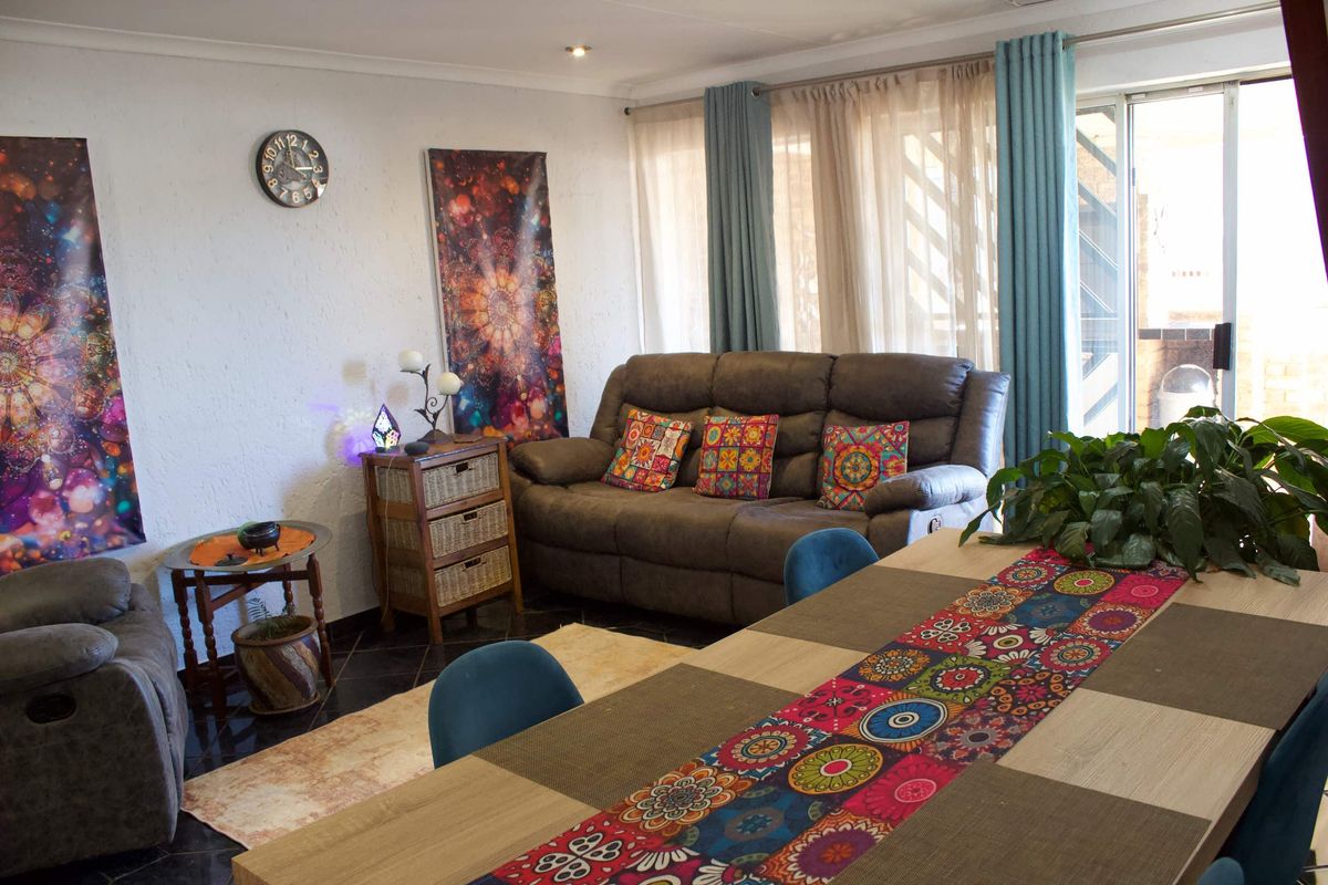 Beautiful 3 bedroom townhouse in Glen Marais - Photo 5