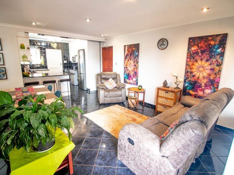 Beautiful 3 bedroom townhouse in Glen Marais - Photo 5