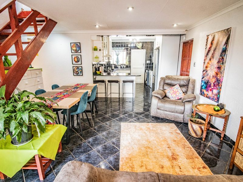 Beautiful 3 bedroom townhouse in Glen Marais - Photo 4
