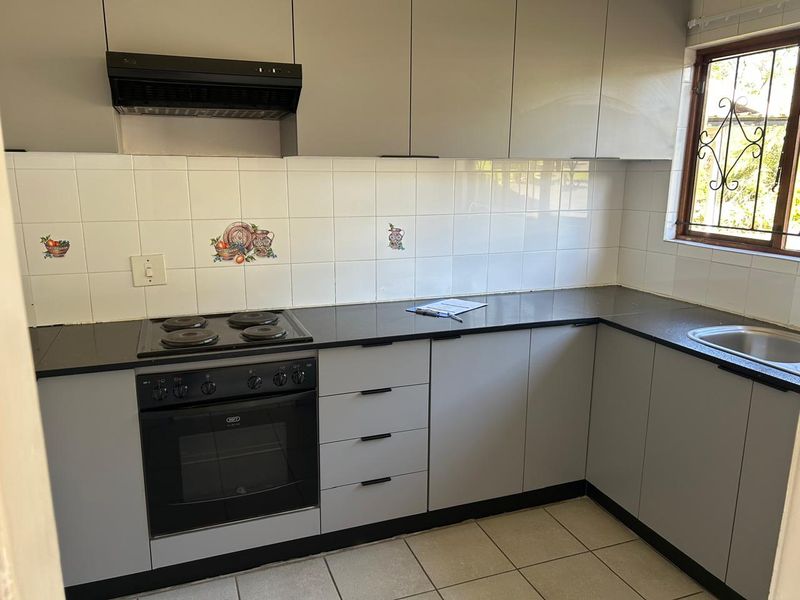 Scottsville Ext. Simplex to Let - Photo 6
