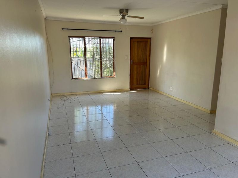 Scottsville Ext. Simplex to Let - Photo 4
