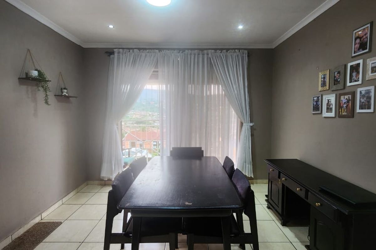Northdale 4 bedroom house to Let - Photo 4