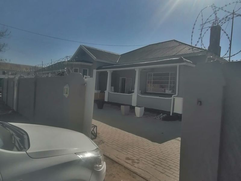 3 bedroom house to rent in Queenstown Central - Photo 9