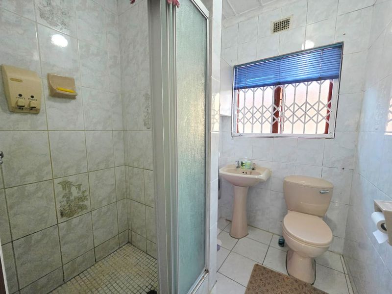 Spacious Family Home with Income-Generating Potential in Empangeni - Photo 9