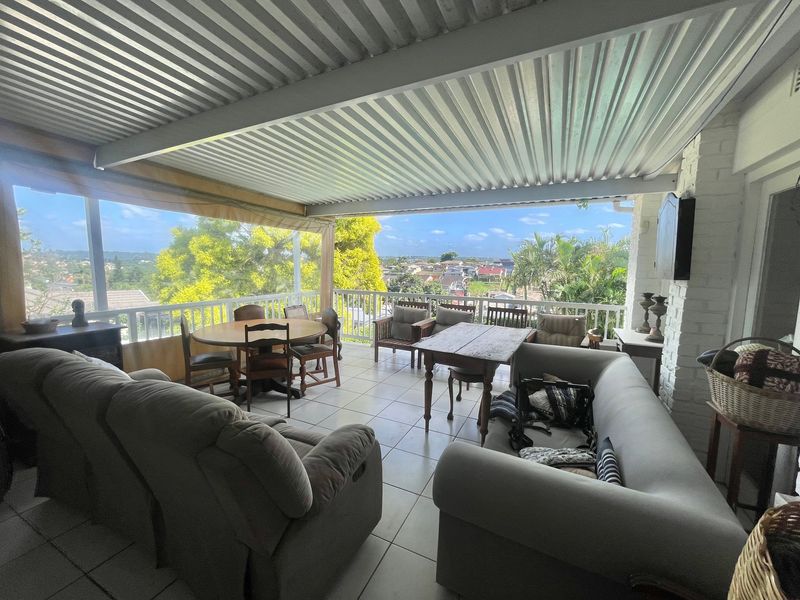 A SOLID FAMILY HOME IN A GREAT NEIGHBORHOOD - Photo 5