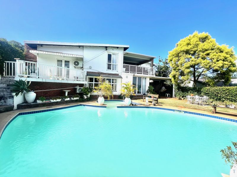 A SOLID FAMILY HOME IN A GREAT NEIGHBORHOOD - Photo 2