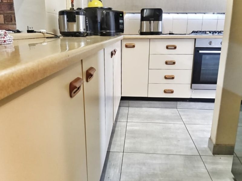 Coastal Comfort Meets Modern Convenience in Meerensee - Photo 2