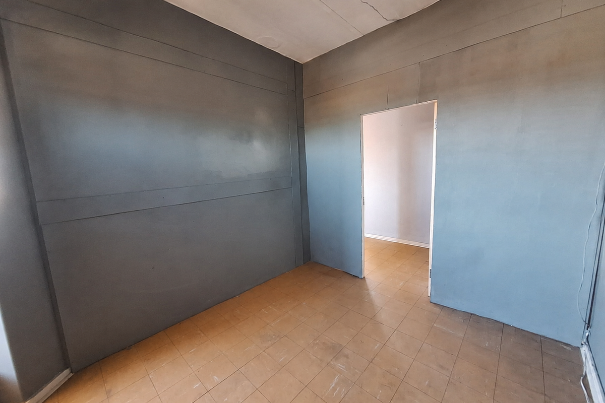 Clean Lines, Good Light, Easy Living - Photo 4