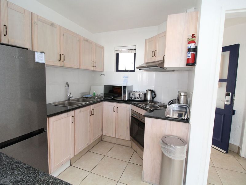 A 2 bedroom apartment in Athenian Cascades Langebaan - Photo 4