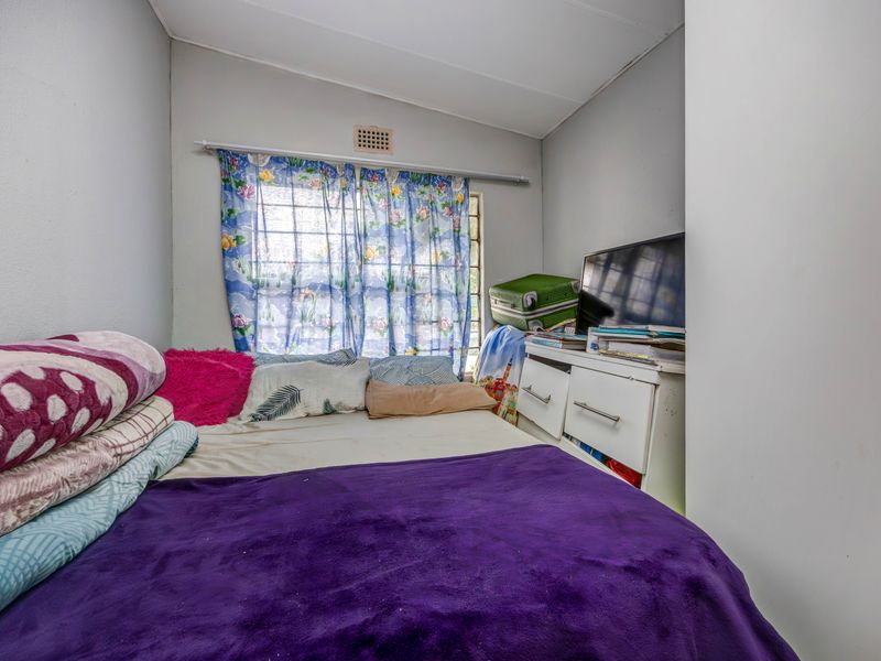 2 Bed 1 Bath - Photo 9