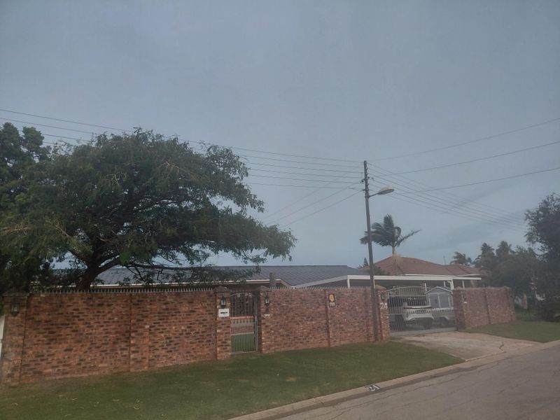 Family Home in Quiet Bothasrus, Despatch - Photo 1