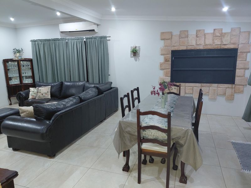 Family Home in Quiet Bothasrus, Despatch - Photo 10