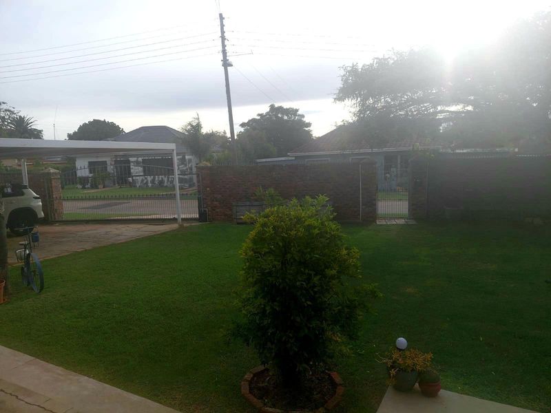 Family Home in Quiet Bothasrus, Despatch - Photo 6