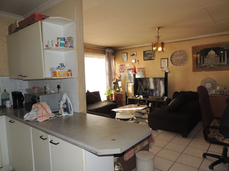 Effortless Living Starts Here — Secure Apartment with Lifestyle Appeal - Photo 8