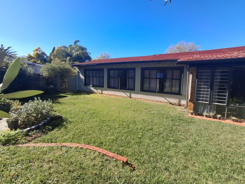 Beautiful, maintained family home for sale in prime loction - Photo 8