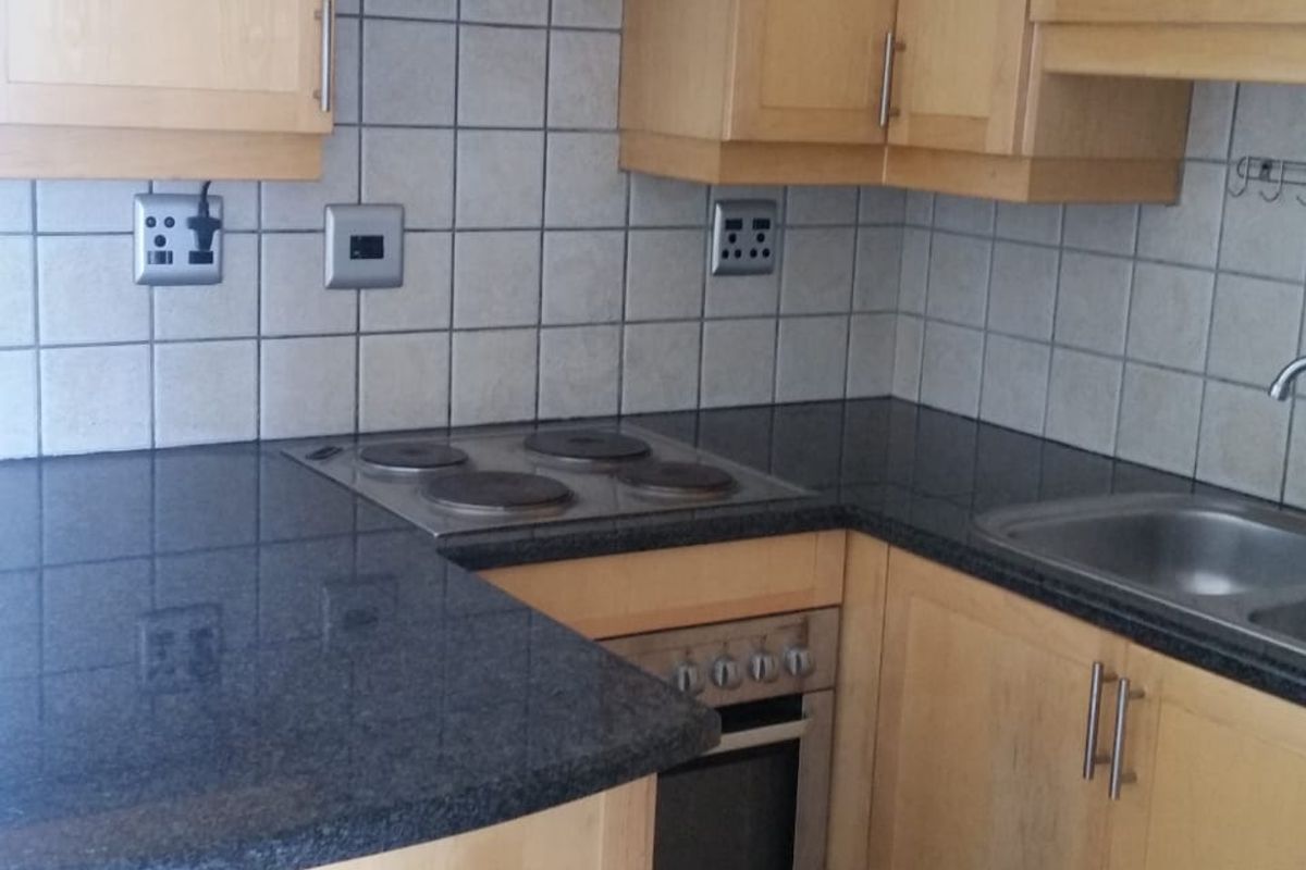 Studio Apartment at Glendower Heights in Bedfordview - Photo 2