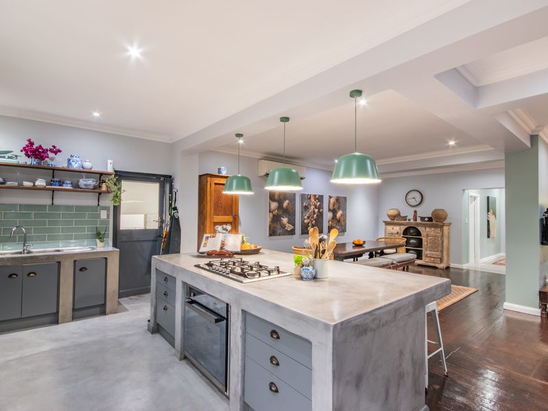 Exceptional 5-Bedroom Family Estate with Flatlet, Backup Power & Outstanding Security - Photo 5