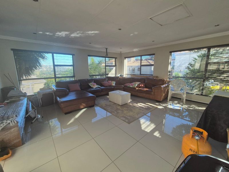 Experience Secure Estate Living in This Stunning Double-Storey Home - Photo 6