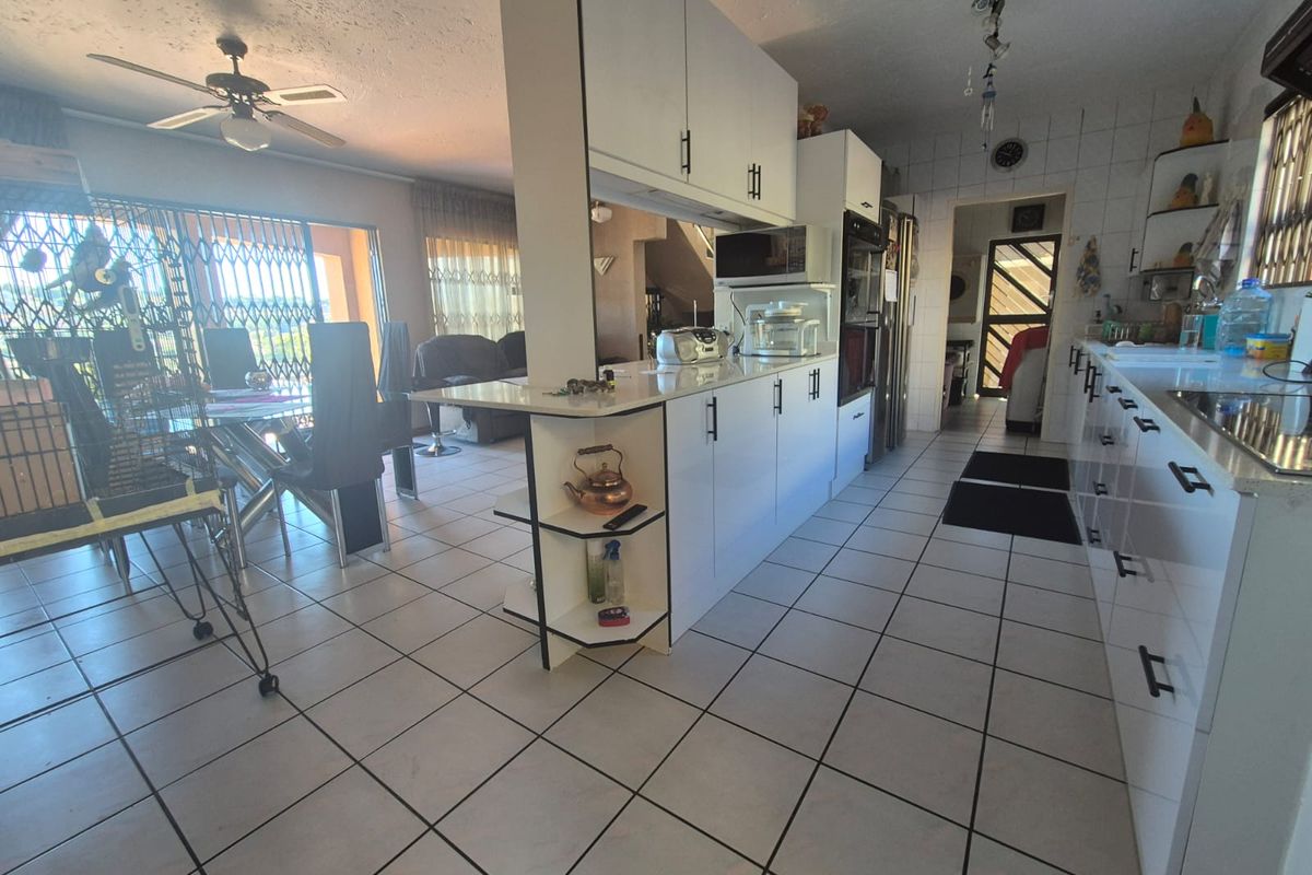 Luxury Living in One of Bassonia’s Finest Locations - Photo 5