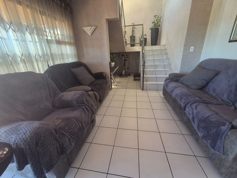 Luxury Living in One of Bassonia’s Finest Locations - Photo 10