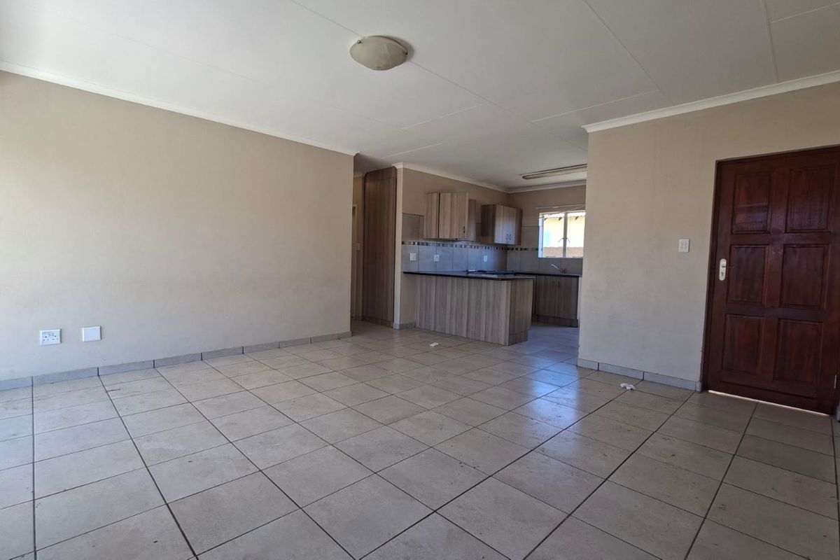 Marketing heading - The Ultimate Lifestyle At Waterkloof Hills Estate - Photo 5