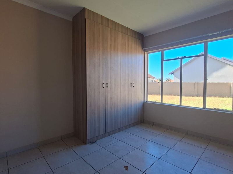Marketing heading - The Ultimate Lifestyle At Waterkloof Hills Estate - Photo 9