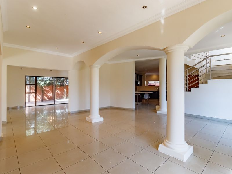 AUCTION - BOND OR CASH ACCEPTED - Photo 10