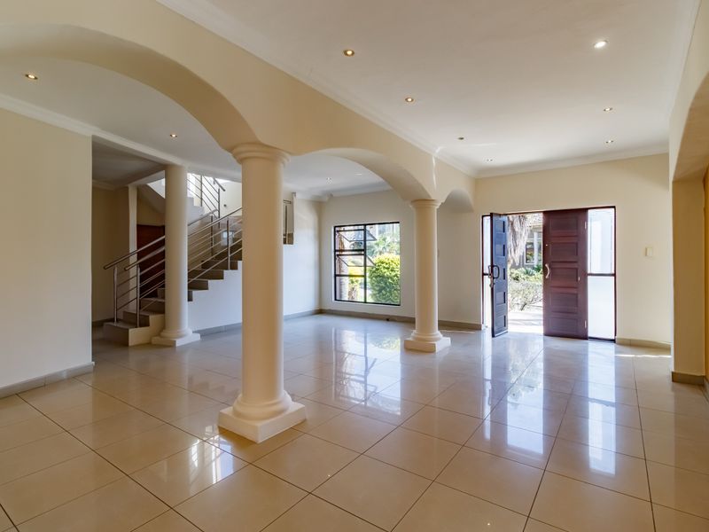 AUCTION - BOND OR CASH ACCEPTED - Photo 9