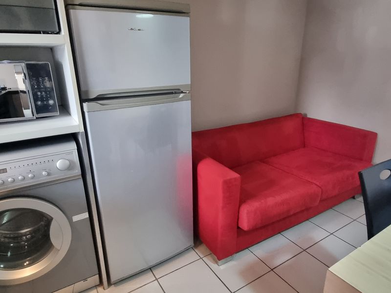 De Lux is describing this lovely unit - Photo 5