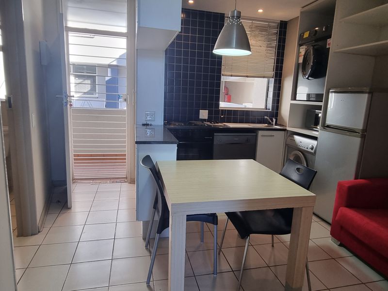 De Lux is describing this lovely unit - Photo 2