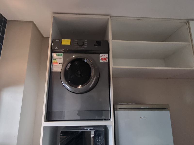 De Lux is describing this lovely unit - Photo 6