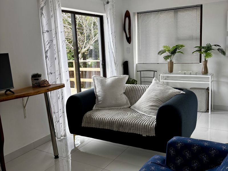 Sunset Deck Cottage - Photo 2
