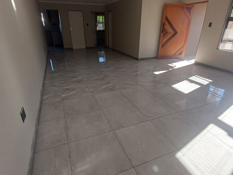 3 Bedroom house to let in Madeira Park - Photo 3