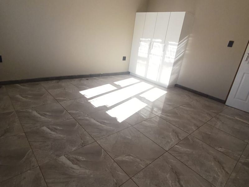 3 Bedroom house to let in Madeira Park - Photo 5