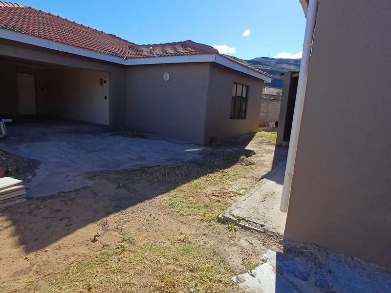 3 Bedroom house to let in Madeira Park - Photo 1