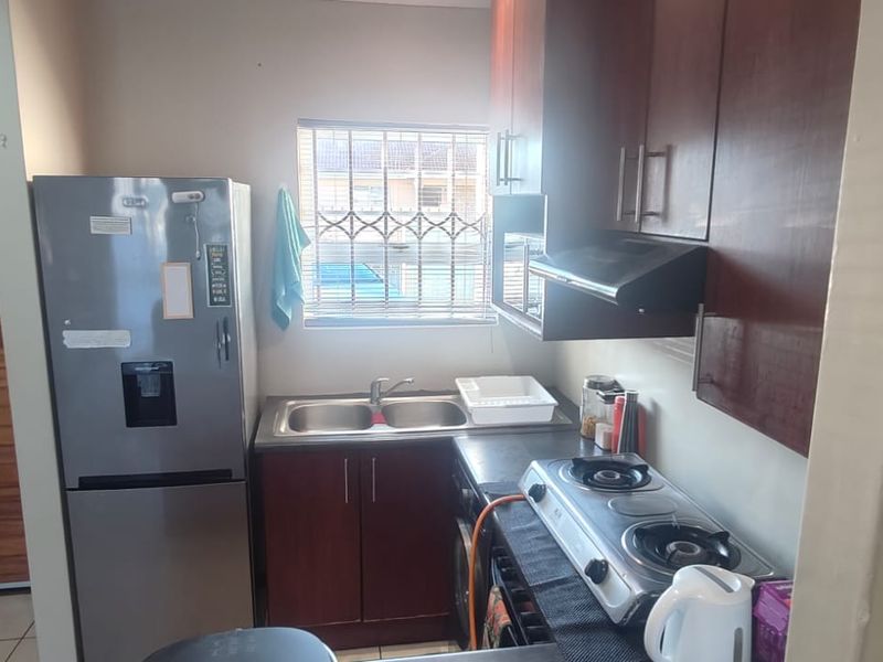 Charming 3-bedroom semi-detached home for rent in Parsons Ridge, Gqeberha—ideal for family living! - Photo 4