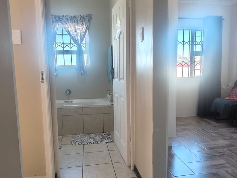 Charming 3-bedroom semi-detached home for rent in Parsons Ridge, Gqeberha—ideal for family living! - Photo 6