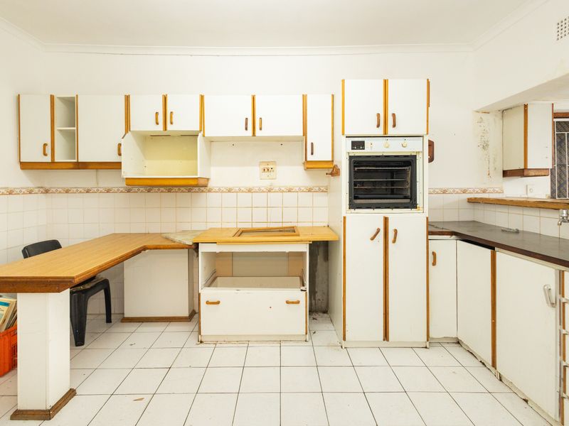 3 Bedroom House For Sale Belair Bellville - Photo 8