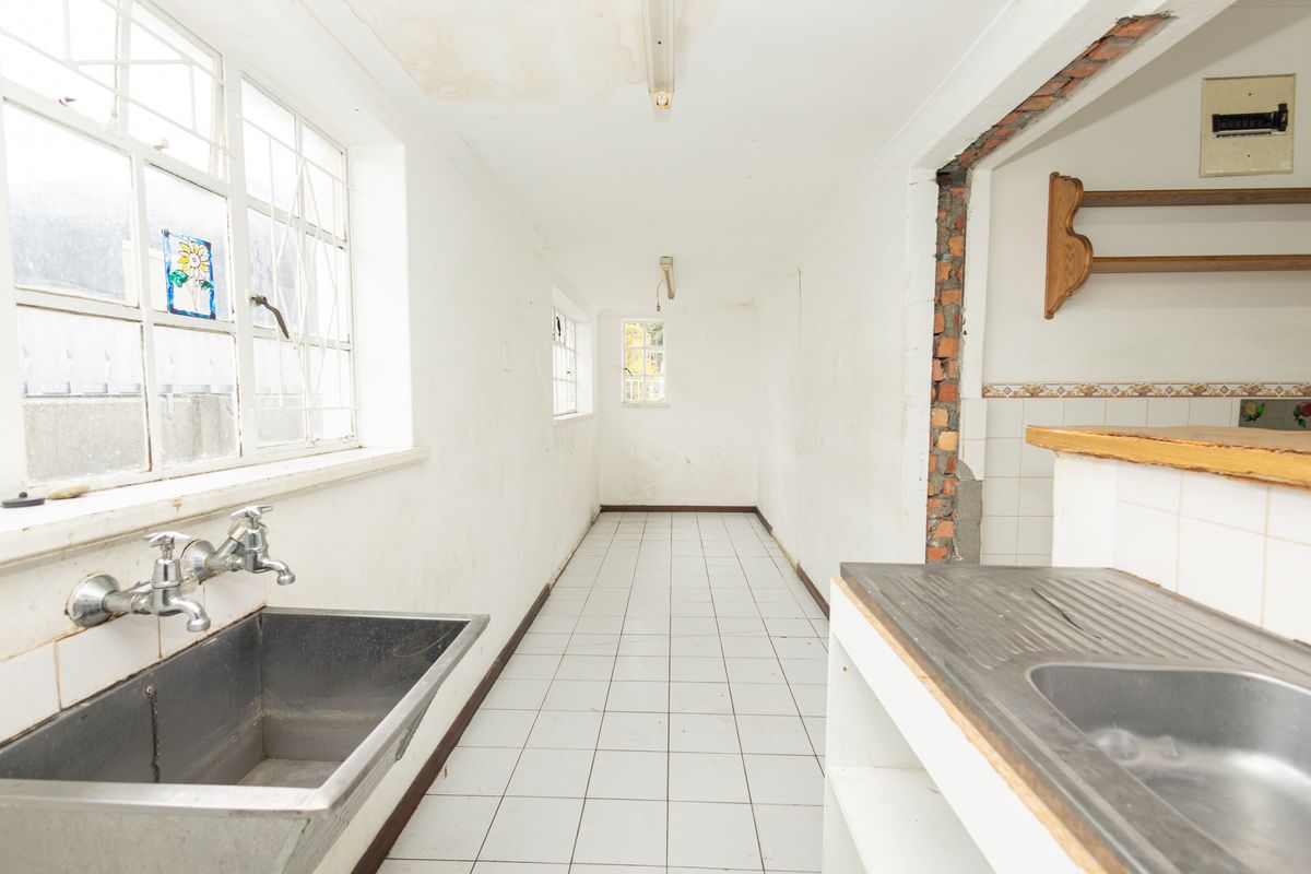 3 Bedroom House For Sale Belair Bellville - Photo 3