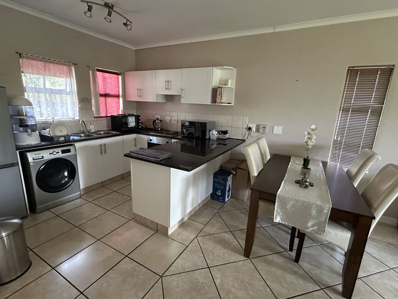 Apartment Rental Monthly In Hilton - Photo 8