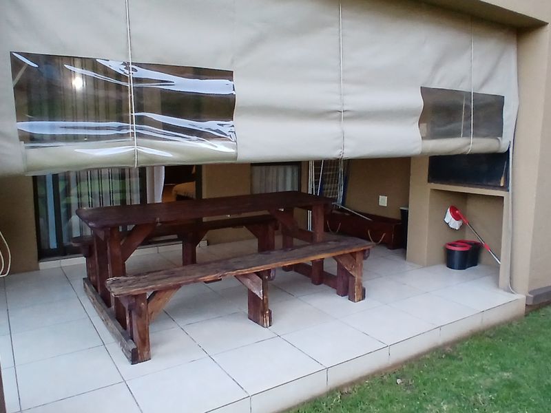 Modern ground townhouse 2 bedroom for sale in Comet - Photo 10