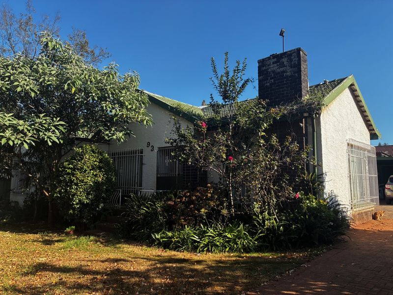 Pre-Hammer Opportunity – Secure Before Auction! Free standing home in Marlands - Photo 3