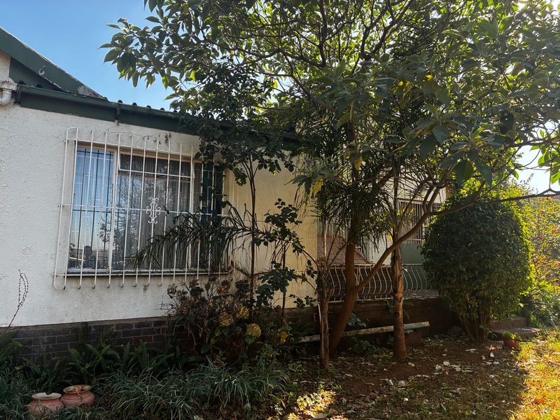 Pre-Hammer Opportunity – Secure Before Auction! Free standing home in Marlands - Photo 2