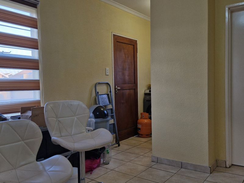 Affordable 2-Bedroom Opportunity for First-Time Buyers - Photo 3