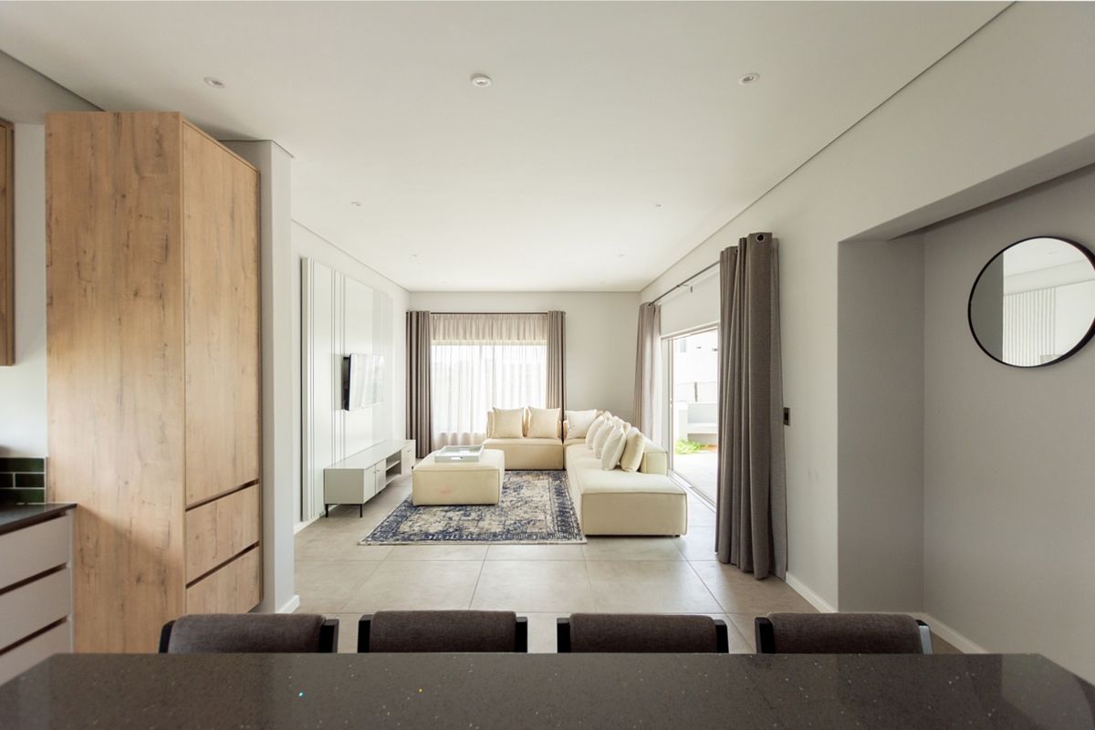 Greenbelt Outlook, Corner Stand and Fully Furnished Convenience - Photo 4