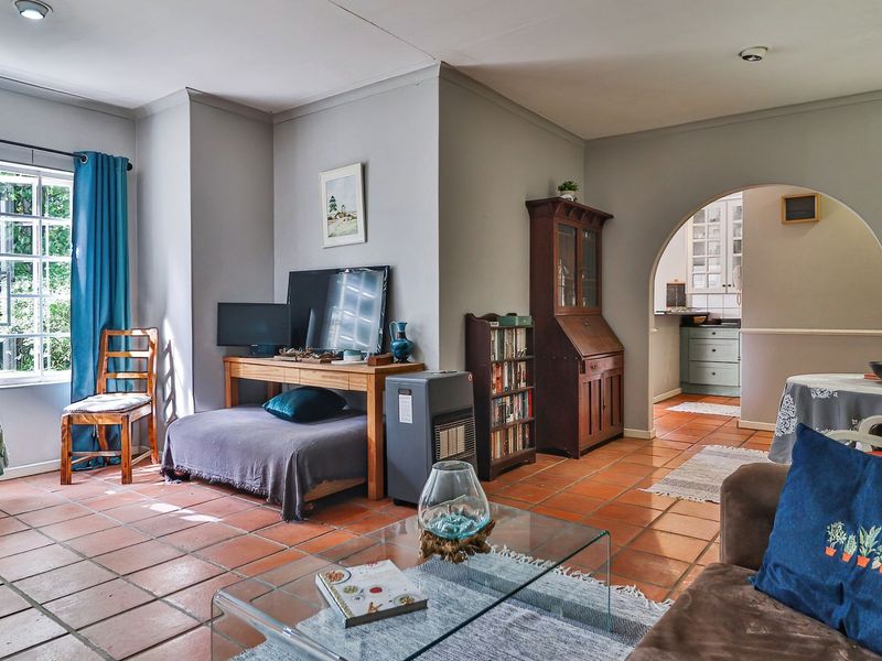 This charming little gem is the perfect and smartest investment to make today! - Photo 7
