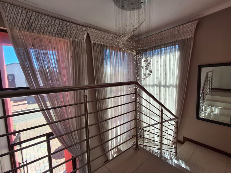 Estate living in Theresapark - Photo 9